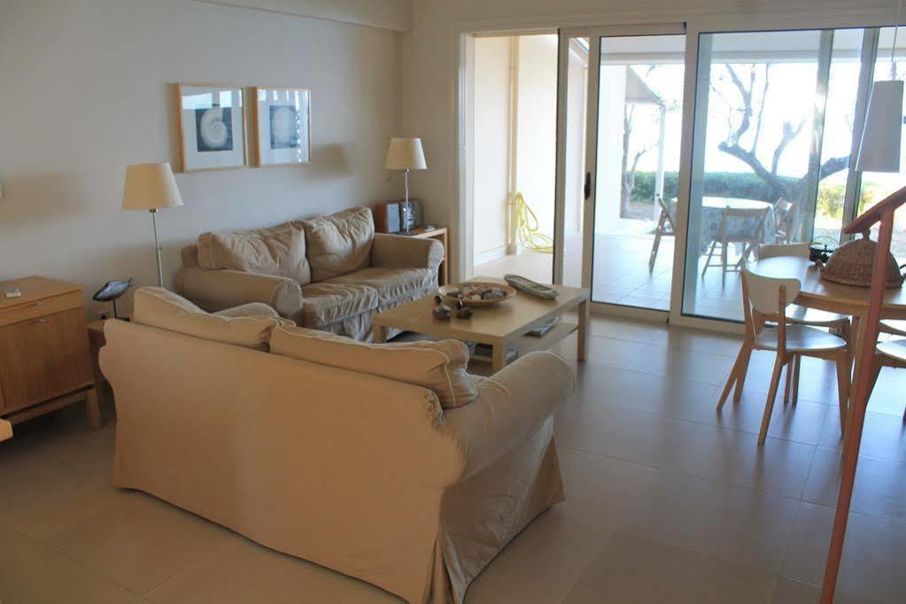 Avia Holiday Homes ภายนอก รูปภาพ