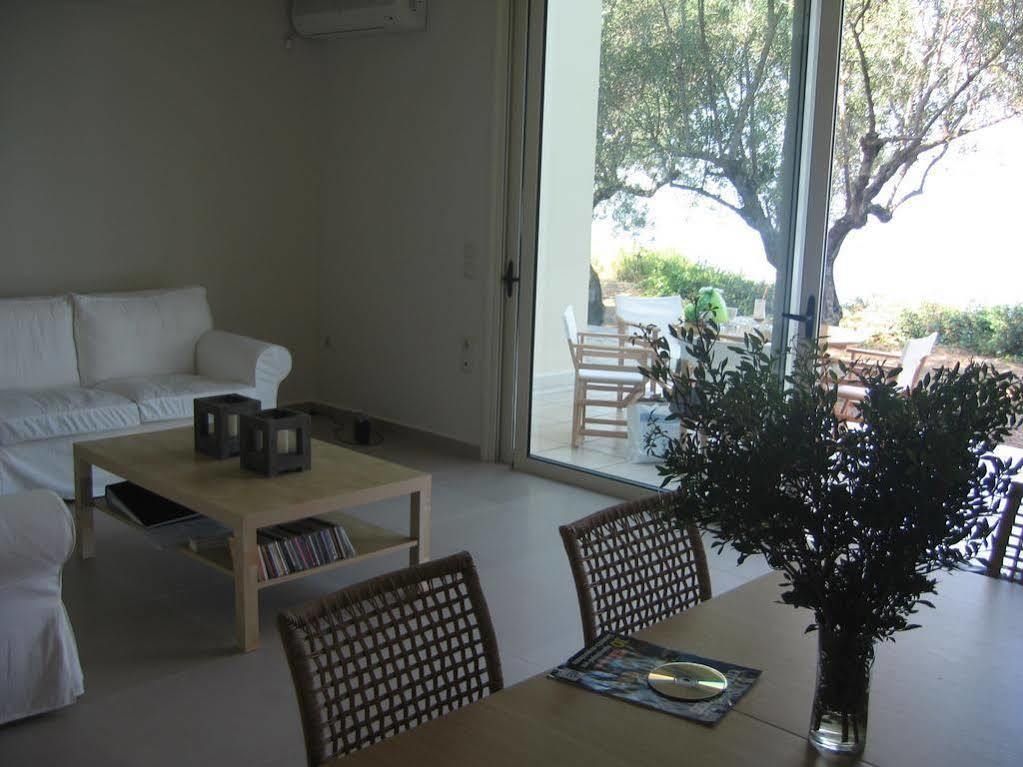 Avia Holiday Homes ภายนอก รูปภาพ